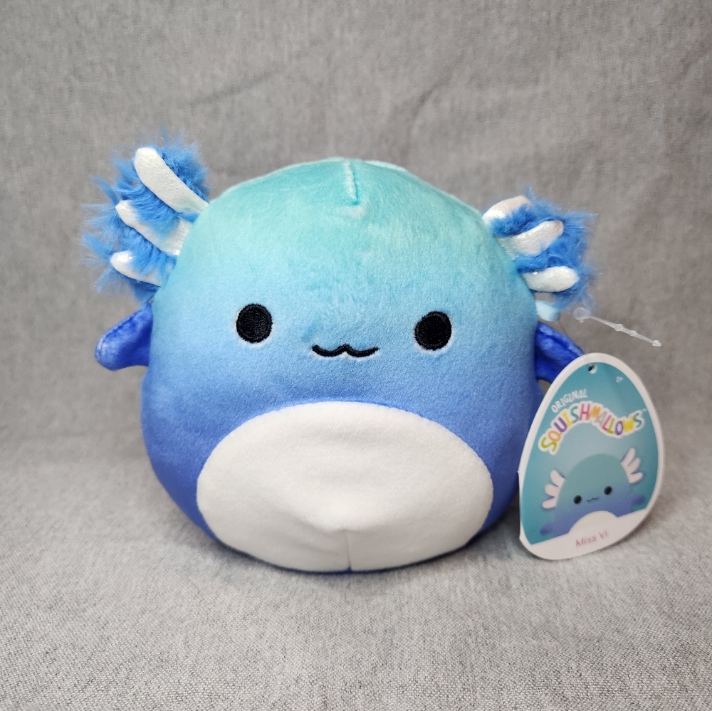 Squishmallow Miss Vi Axoltyl 5 Inch Plush